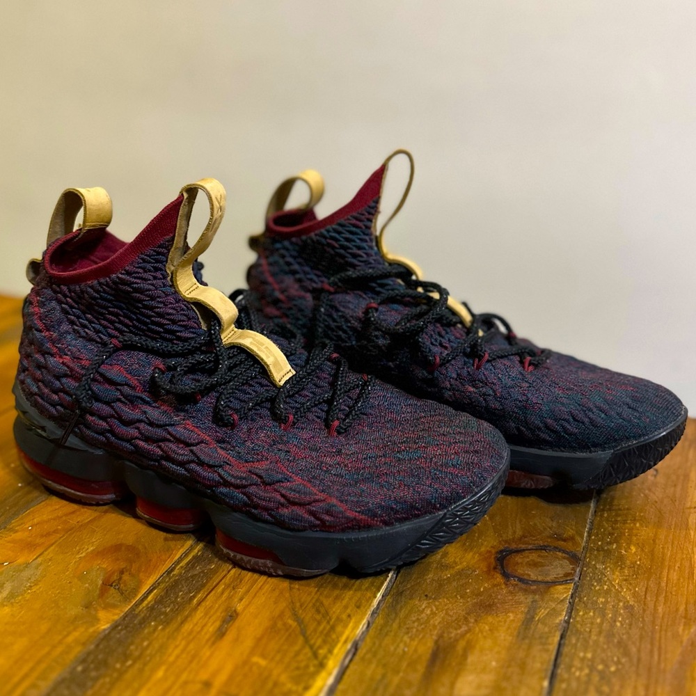 LeBron XV 15 in New Heights colorway sneakers 👟